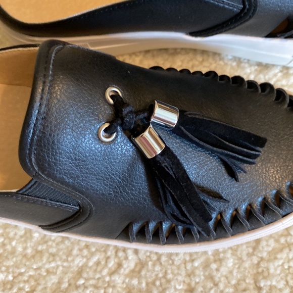 Nine West slides - Picture 4 of 5